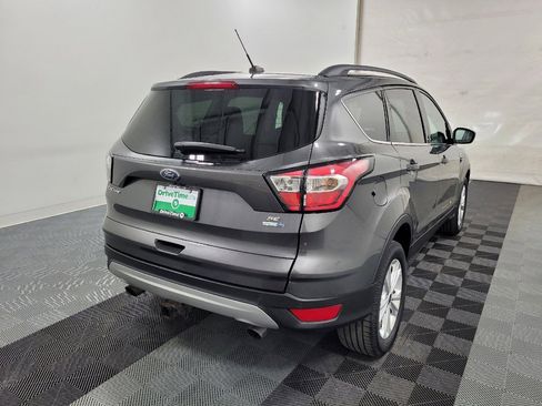 Used 2017 Ford Escape SE w/ Equipment Group 201A AWD/4WD image 9