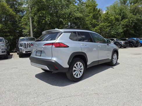 Used 2023 Toyota Corolla Cross LE FWD image 4