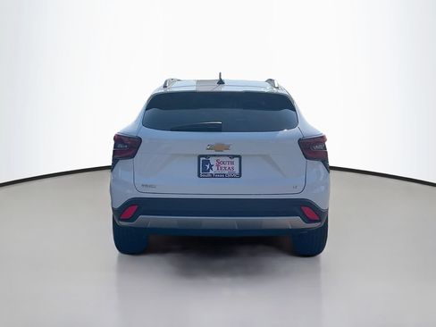 Used 2026 Chevrolet Trax LT w/ Driver Confidence Package FWD image 6