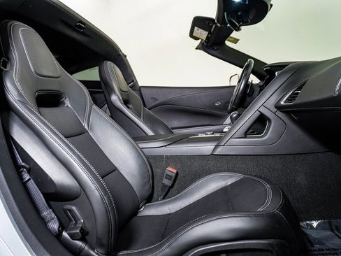 Used 2018 Chevrolet Corvette Stingray Coupe w/ Battery Protection Package image 17