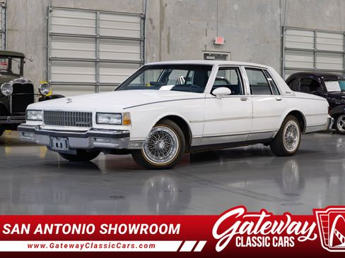 Used 1989 Chevrolet Caprice Classic Brougham image 1