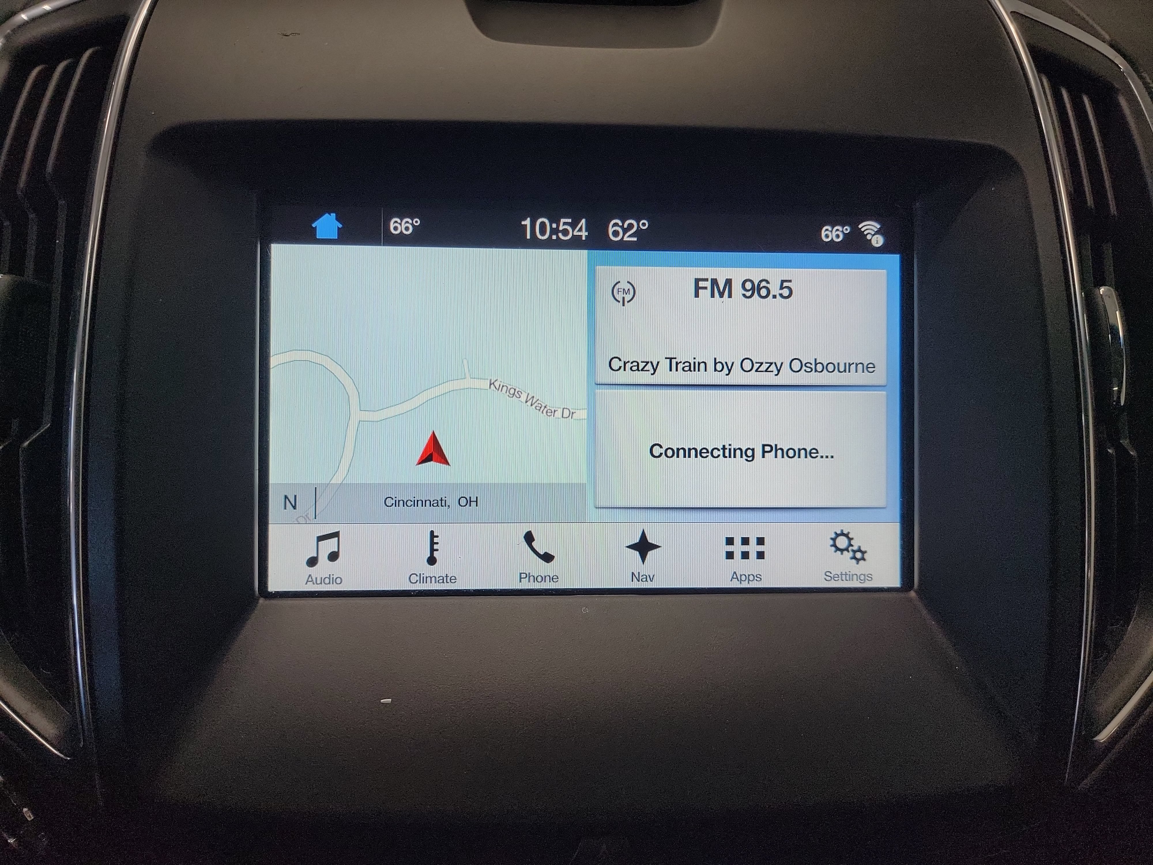 Used 2018 Ford Edge Titanium w/ Equipment Group 301A AWD/4WD image 22