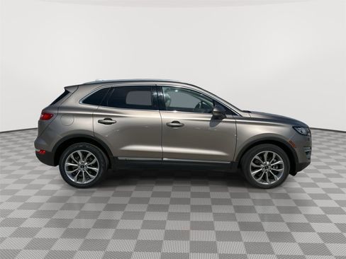 Used 2019 Lincoln MKC Select w/ Select Plus Package AWD/4WD image 15