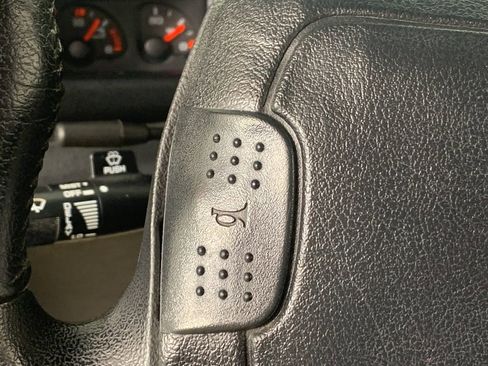 Used 1994 Chevrolet Camaro Z28 RWD image 19