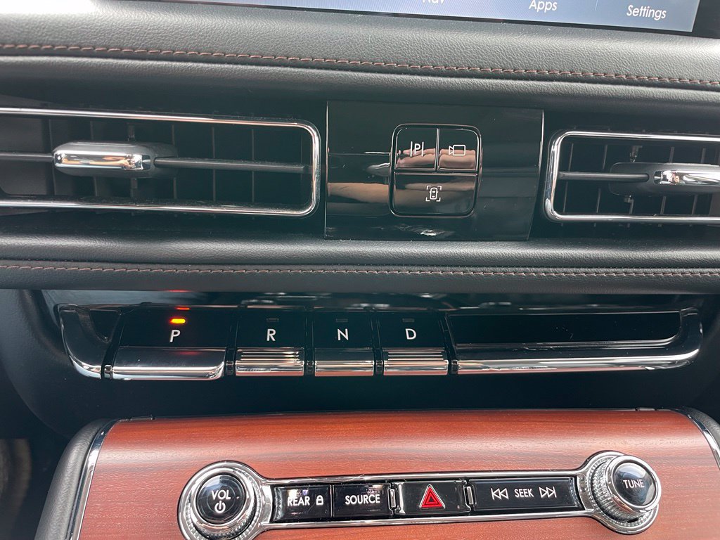 Used 2023 Lincoln Aviator Reserve AWD/4WD image 12