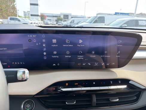 Used 2026 Buick Enclave Preferred w/ Power Package FWD image 23