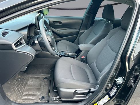 Used 2022 Toyota Corolla LE FWD image 11