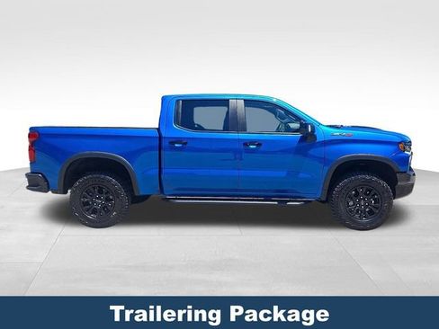 Used 2022 Chevrolet Silverado 1500 ZR2 w/ Technology Package AWD/4WD image 9