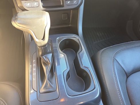 Used 2019 Chevrolet Colorado Z71 image 17