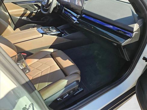 Used 2026 BMW i5 eDrive40 w/ Premium Package image 20