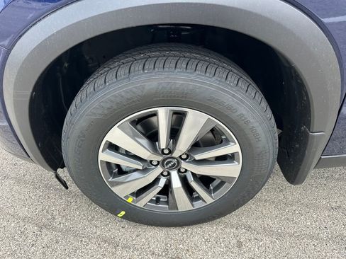 New 2026 Nissan Pathfinder SL AWD/4WD image 39