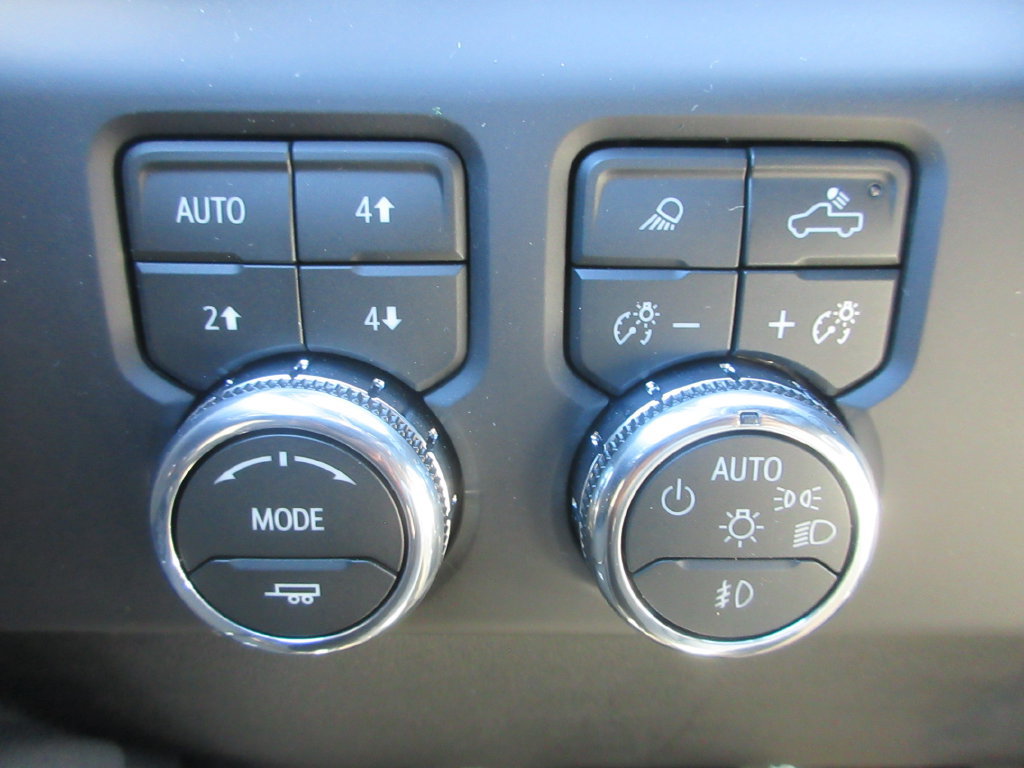 New 2026 GMC Sierra 1500 AT4 w/ AT4 Premium Package AWD/4WD image 17