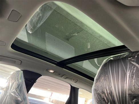 New 2026 Volvo XC60 B5 Plus w/ Protection Package Premier image 20