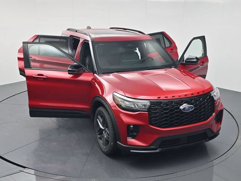 New 2026 Ford Explorer ST-Line w/ ST-Line Street Pack AWD/4WD image 48