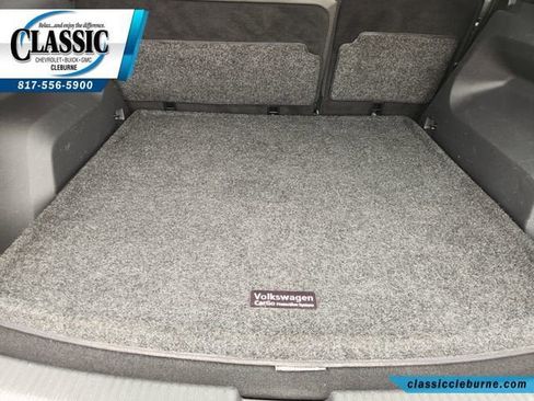 Used 2022 Volkswagen Atlas Cross Sport SE w/ Panoramic Sunroof Package FWD image 31