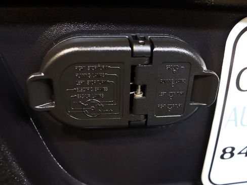 Used 2024 Toyota Tacoma TRD Sport image 24