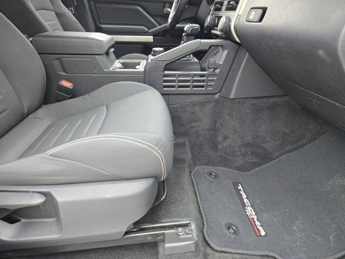 Used 2024 Toyota Tacoma TRD Off-Road image 17