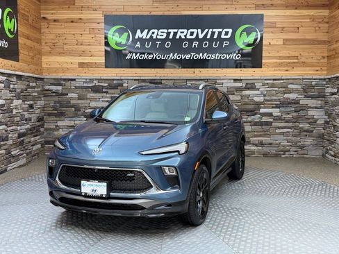 Used 2024 Buick Encore GX Sport Touring w/ Advanced Technology Package AWD/4WD image 7