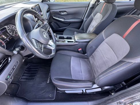 Certified 2022 Nissan Sentra SR w/ Electronics Package FWD image 11