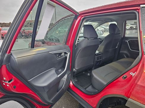 Used 2025 Toyota RAV4 LE image 15