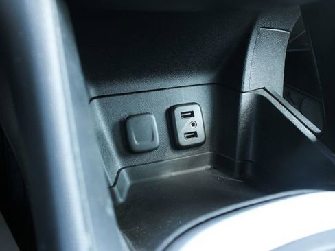 Used 2017 Chevrolet Volt LT w/ Comfort Package image 18