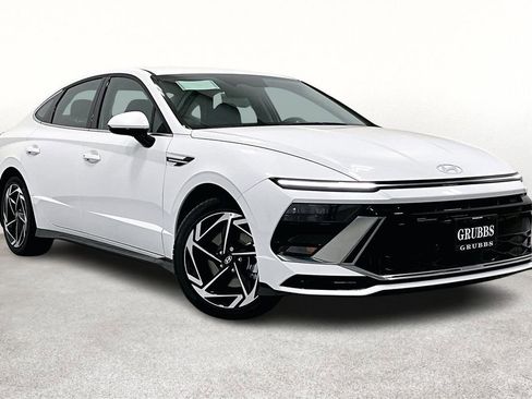 New 2026 BMW X1 xDrive28i w/ Convenience Package image 1