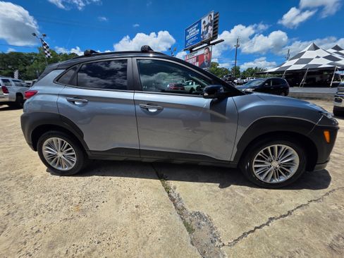 Used 2020 Hyundai Kona SEL FWD image 4