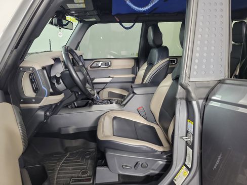 Used 2022 Ford Bronco Wildtrak AWD/4WD image 9