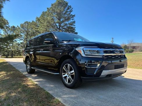 Used 2023 Ford Expedition Max Limited image 1