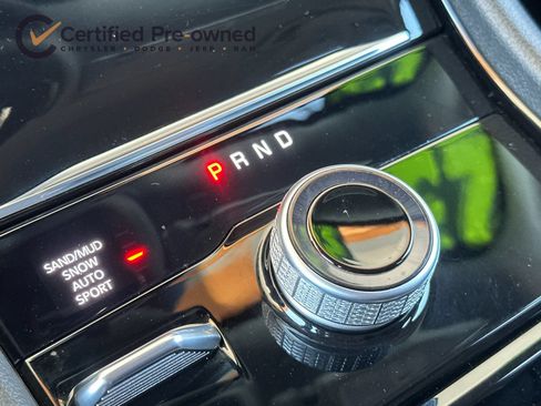 Used 2023 Jeep Grand Cherokee Limited AWD/4WD image 23