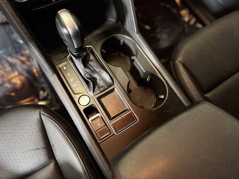 Used 2020 Volkswagen Atlas SE w/ Panoramic Sunroof Package image 19