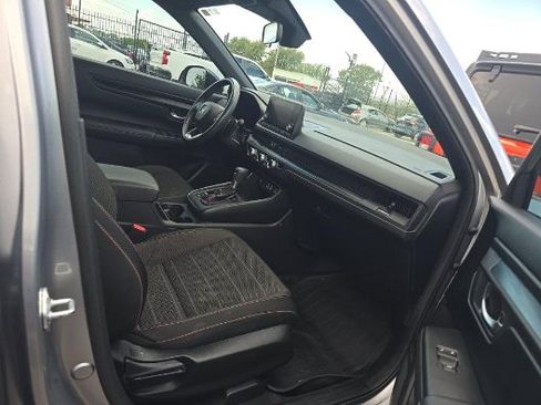 Used 2024 Honda CR-V Sport image 11