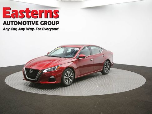 Used 2021 Nissan Altima 2.5 SV w/ SV Premium Package image 55