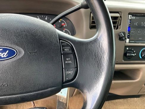 Used 2003 Ford F250 XL RWD image 9