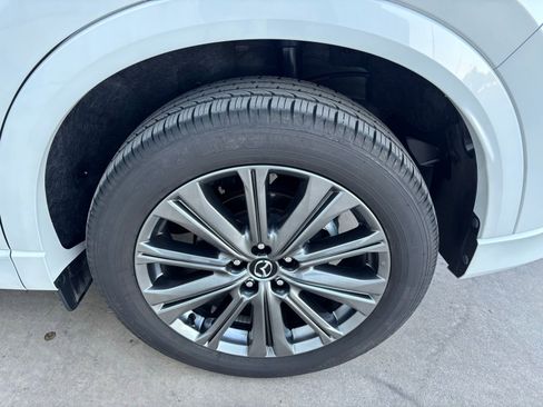 Certified 2025 MAZDA CX-5 Signature image 11