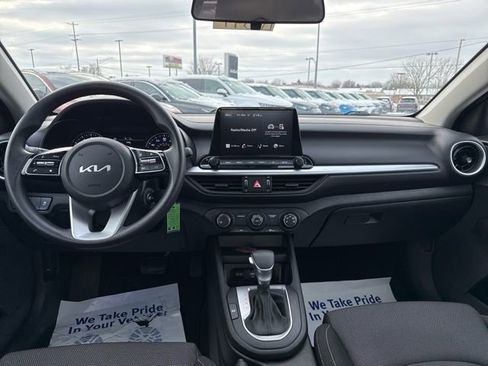 Used 2023 Kia Forte LXS w/ LXS Technology Package image 39