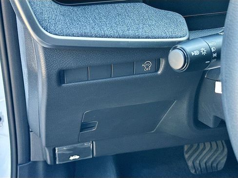 New 2026 Nissan Kicks SV image 10