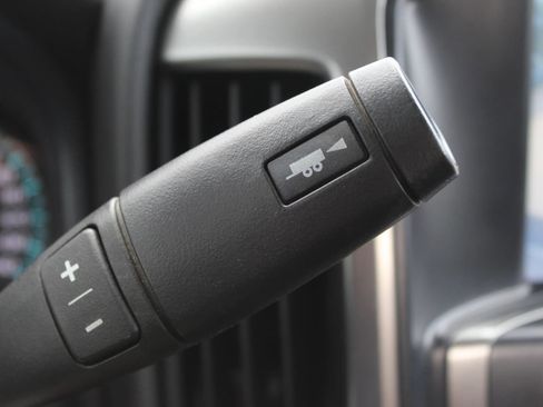 Used 2018 Chevrolet Silverado 1500 LT w/ Trailering Package image 19