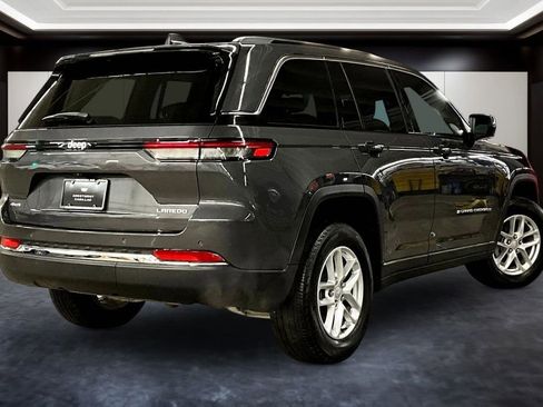 Used 2025 Jeep Grand Cherokee Laredo X w/ Luxury Tech Group I image 6