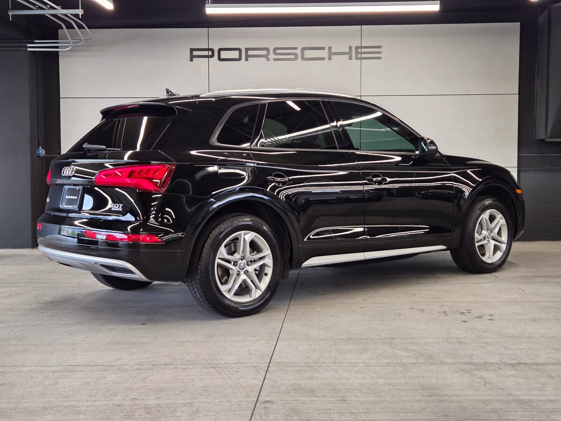 Used 2018 Audi Q5 2.0T Premium AWD/4WD image 6