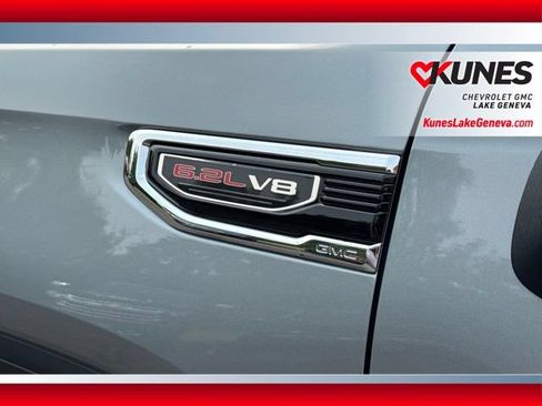 Used 2025 GMC Sierra 1500 Denali AWD/4WD image 9