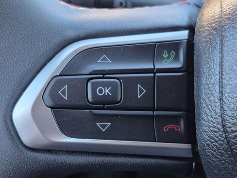 Used 2024 Jeep Compass Trailhawk image 12