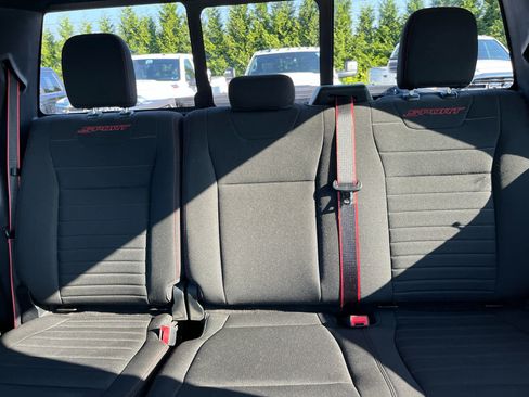 Used 2018 Ford F150 XLT w/ Equipment Group 302A Luxury AWD/4WD image 19