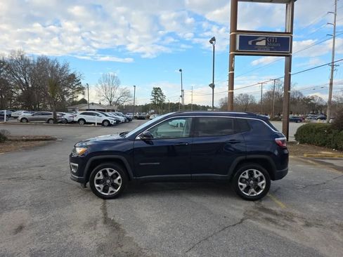 Used 2020 Jeep Compass Limited AWD/4WD image 3