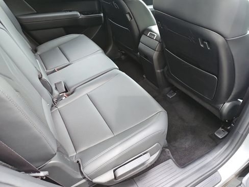 Used 2026 Hyundai Santa Fe SEL FWD image 32
