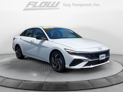 New 2025 Hyundai Elantra SEL