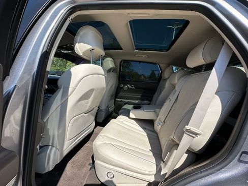 Used 2023 Genesis GV80 2.5T w/ Prestige 20" Package image 17