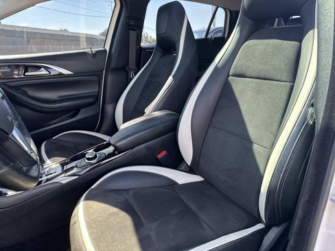 Used 2018 INFINITI QX30 Sport w/ Cargo Package FWD image 16