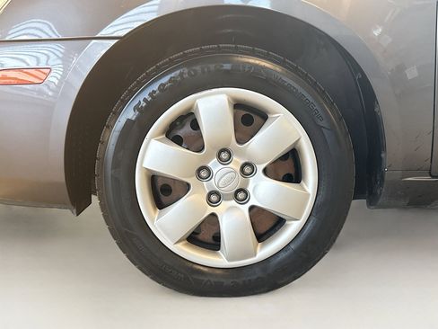 Used 2008 Kia Optima LX image 11