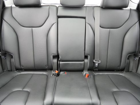 Certified 2023 Hyundai Santa Fe SEL w/ Premium Package image 13